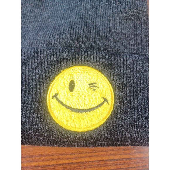 Black Beanie Hat Winking Emoji Fuzzy Face SG FOOTWEAR One Size Cuffed - Picture 14 of 14